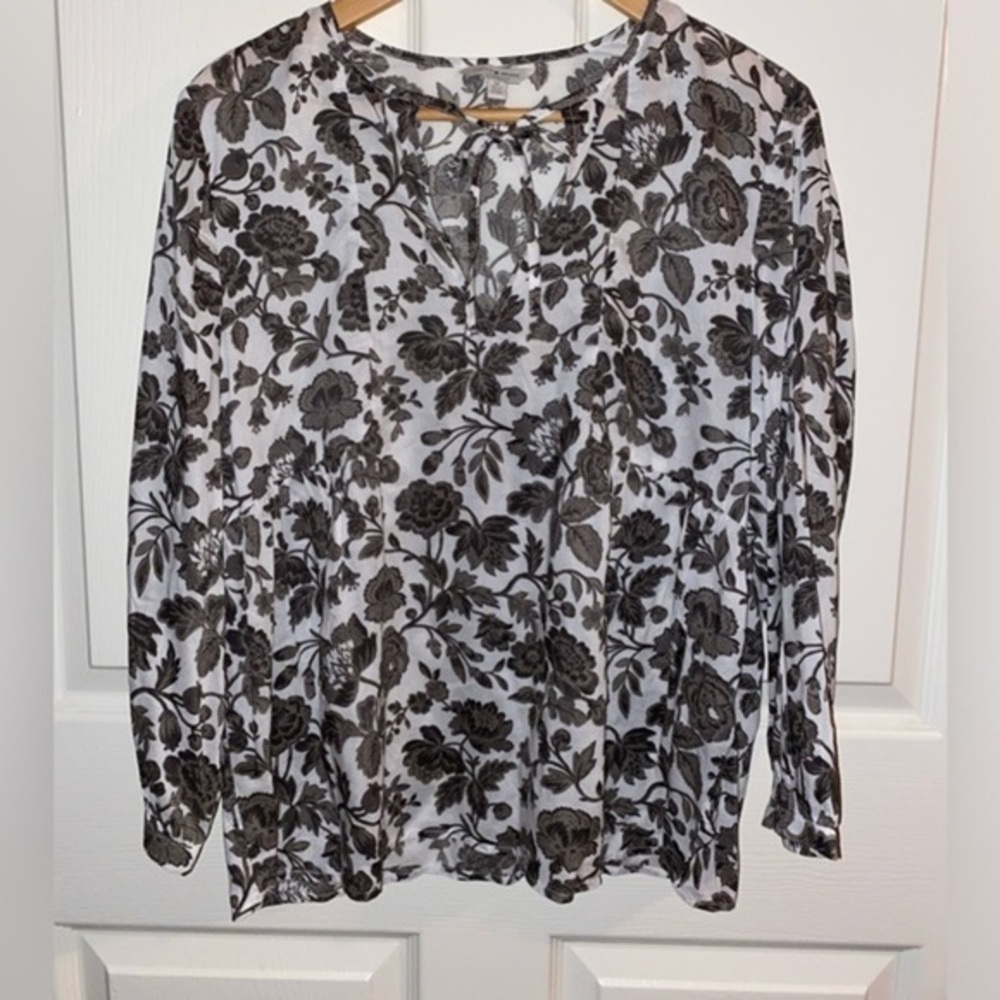 Lucky Brand White w/ Gray Floral Long Sleeve Blouse, Casual Top